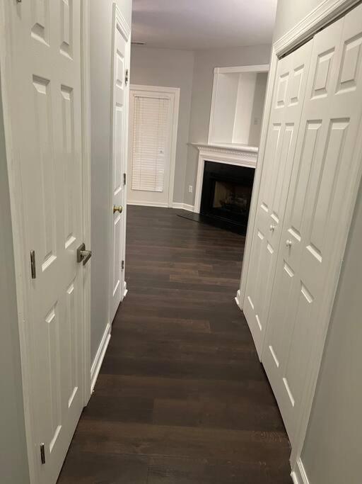 Apartament Simple Elegant Townhouse Dt Raleigh Ncsu Zewnętrze zdjęcie