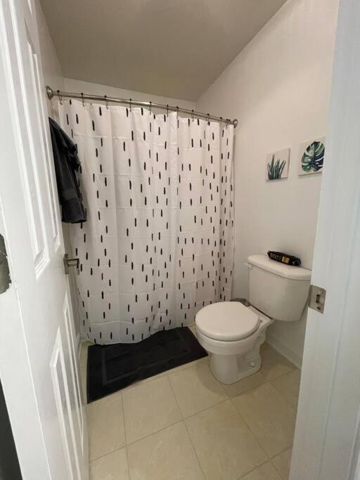 Apartament Simple Elegant Townhouse Dt Raleigh Ncsu Zewnętrze zdjęcie