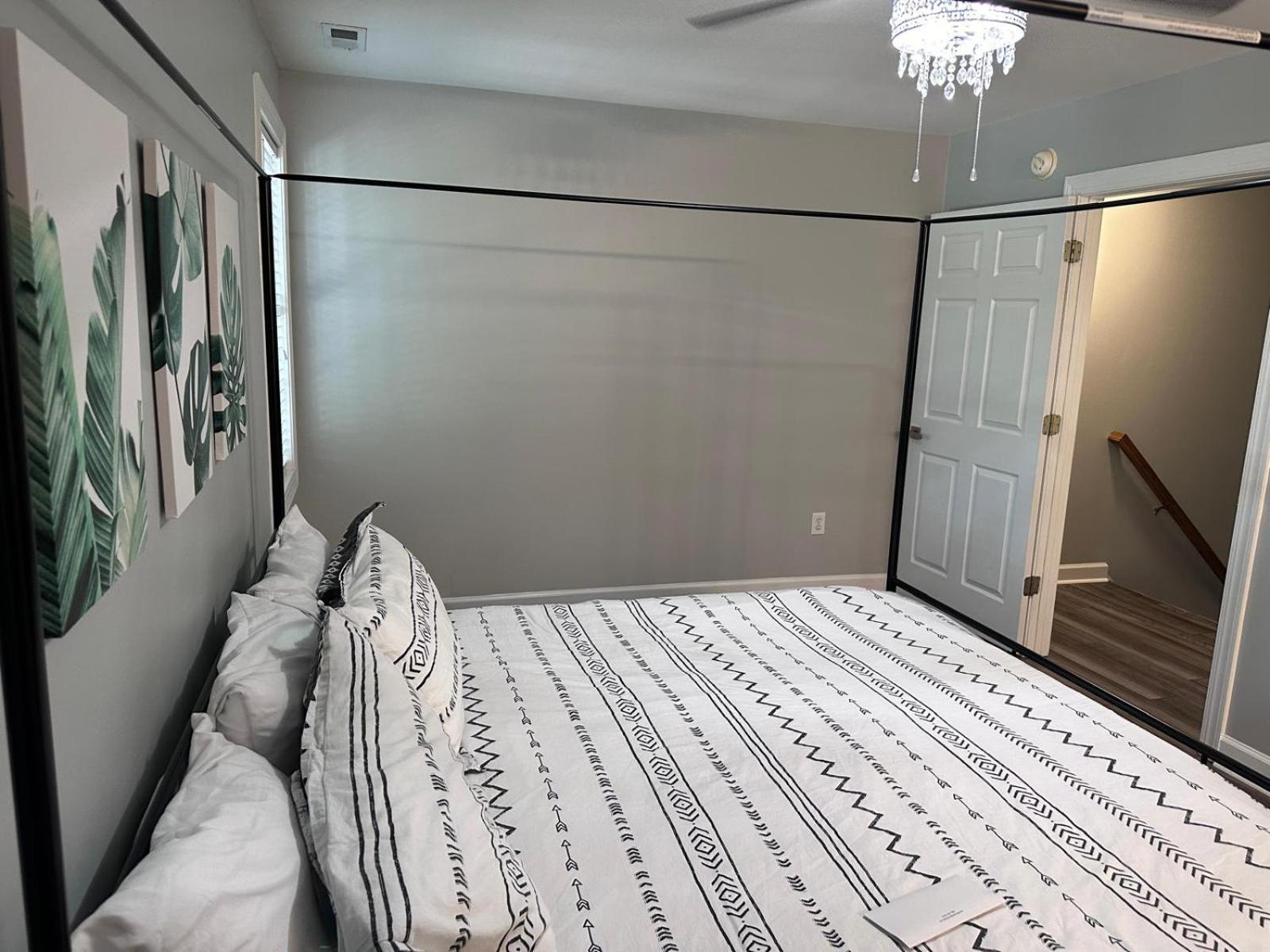 Apartament Simple Elegant Townhouse Dt Raleigh Ncsu Zewnętrze zdjęcie